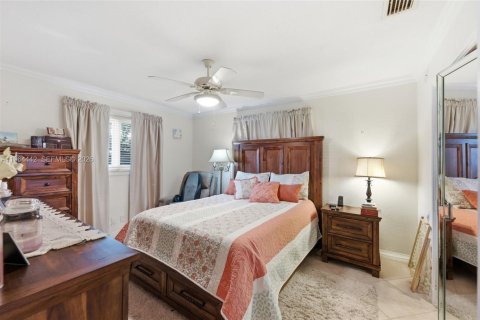 House in Plantation, Florida 4 bedrooms, 192.68 sq.m. № 2033283 - photo 21