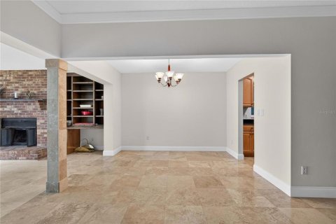 Villa ou maison à louer à Mount Dora, Floride: 3 chambres, 202.62 m2 № 2109469 - photo 9