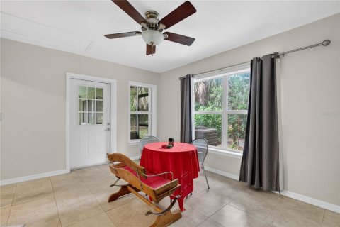 Villa ou maison à louer à Mount Dora, Floride: 3 chambres, 202.62 m2 № 2109469 - photo 28