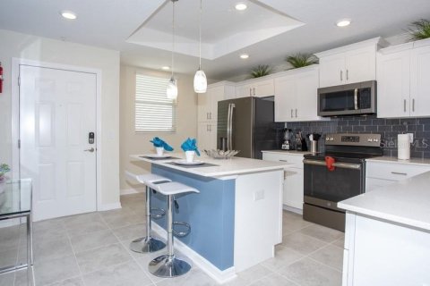 Condo in Kissimmee, Florida, 2 bedrooms in STOREY LAKE  № 1068859 - photo 11