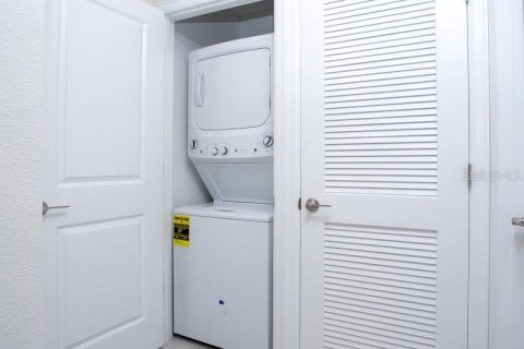 Condo in Kissimmee, Florida, 2 bedrooms in STOREY LAKE  № 1068859 - photo 27
