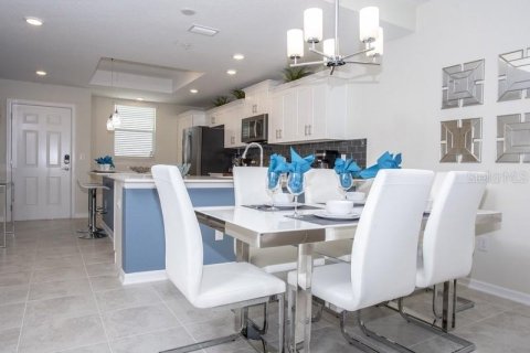 Condo in Kissimmee, Florida, 2 bedrooms in STOREY LAKE  № 1068859 - photo 16