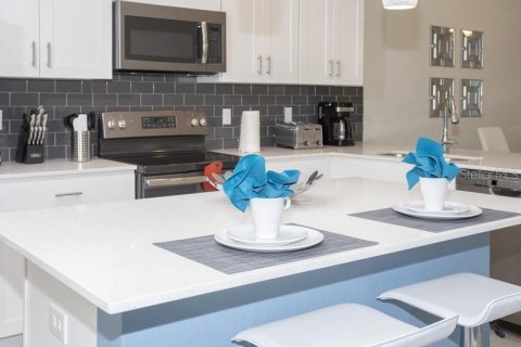 Condo in Kissimmee, Florida, 2 bedrooms in STOREY LAKE  № 1068859 - photo 12