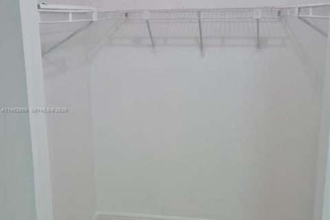 Copropriété à louer à Hialeah, Floride: 2 chambres, 101.26 m2 № 2049841 - photo 8