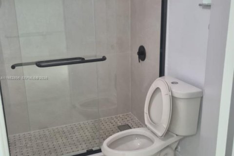 Copropriété à louer à Hialeah, Floride: 2 chambres, 101.26 m2 № 2049841 - photo 10