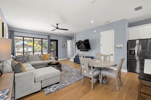 Adosado en venta en Tampa, Florida, 3 dormitorios, 202.9 m2 № 1822776 - foto 14