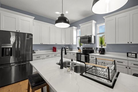 Adosado en venta en Tampa, Florida, 3 dormitorios, 202.9 m2 № 1822776 - foto 7