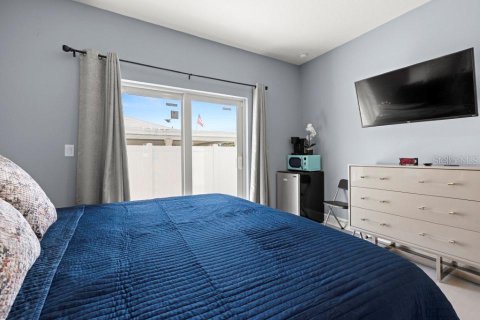 Adosado en venta en Tampa, Florida, 3 dormitorios, 202.9 m2 № 1822776 - foto 19