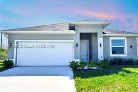 House in LaBelle, Florida 3 bedrooms № 1749161 - photo 1