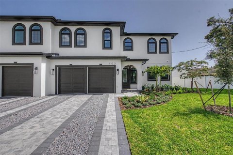 Touwnhouse à vendre à Tampa, Floride: 4 chambres, 289.58 m2 № 2199396 - photo 2