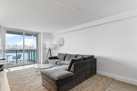 Купить кондоминиум в Майами-Бич, Флорида 1 спальня, 64.47м2, № 2048699 - фото 3