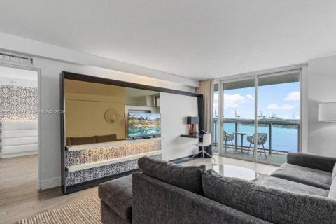 Купить кондоминиум в Майами-Бич, Флорида 1 спальня, 64.47м2, № 2048699 - фото 2