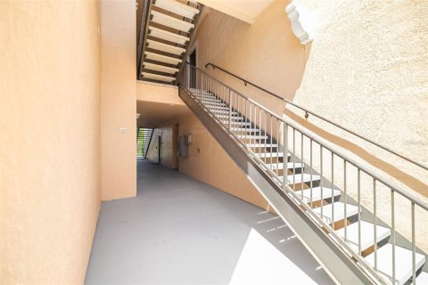 Condominio en venta en Sarasota, Florida, 1 dormitorio, 70.51 m2 № 1858100 - foto 19