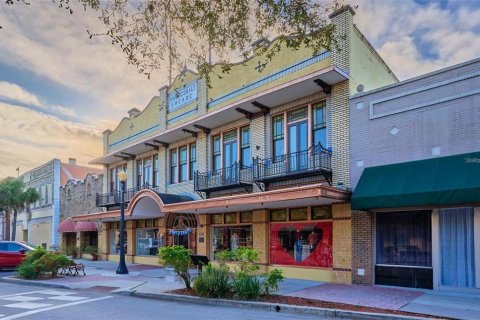 Immobilier commercial à Lake Wales, Floride 761.8 m2 № 2125234