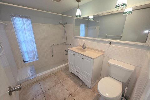 Villa ou maison à louer à Holiday, Floride: 3 chambres, 114.83 m2 № 2144167 - photo 11