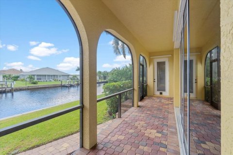 Casa en alquiler en Punta Gorda, Florida, 4 dormitorios, 320.42 m2 № 1915344 - foto 12