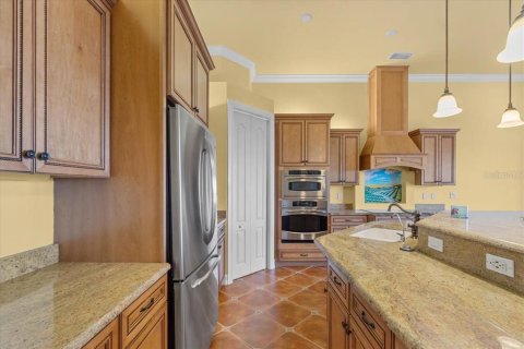 House in Punta Gorda, Florida 4 bedrooms, 320.42 sq.m. № 1915344 - photo 15