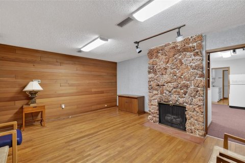Immobilier commercial à louer à Leesburg, Floride: 187.01 m2 № 2095041 - photo 10
