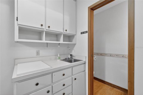 Immobilier commercial à louer à Leesburg, Floride: 187.01 m2 № 2095041 - photo 16