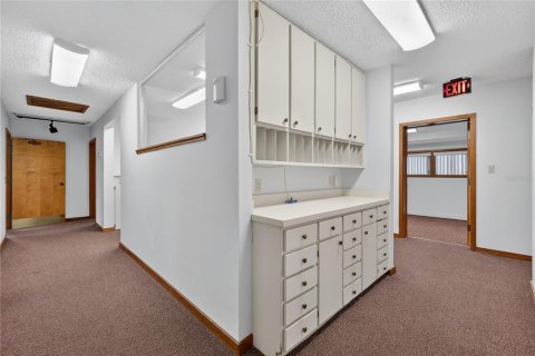 Immobilier commercial à louer à Leesburg, Floride: 187.01 m2 № 2095041 - photo 12