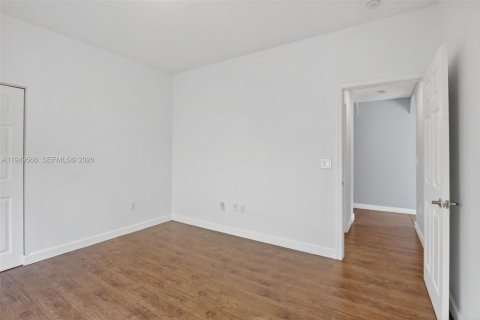 Villa ou maison à vendre à Pembroke Pines, Floride: 6 chambres, 254.55 m2 № 2026167 - photo 18