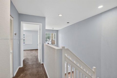 Villa ou maison à vendre à Pembroke Pines, Floride: 6 chambres, 254.55 m2 № 2026167 - photo 20