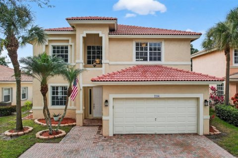 Villa ou maison à Pembroke Pines, Floride 6 chambres, 254.55 m2 № 2026167