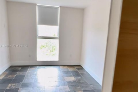 Copropriété à vendre à North Miami Beach, Floride: 2 chambres, 124.49 m2 № 2004010 - photo 13