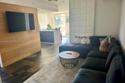 Copropriété à vendre à North Miami Beach, Floride: 2 chambres, 124.49 m2 № 2004010 - photo 17