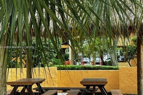 Condominio en venta en Hialeah, Florida, 2 dormitorios, 103.96 m2 № 1868754 - foto 14