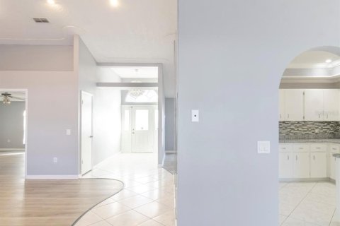 House in Ocala, Florida 4 bedrooms, 220.55 sq.m. № 1718984 - photo 8