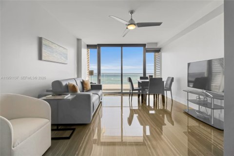 Copropriété à vendre à Sunny Isles Beach, Floride: 229.28 m2 № 2007212 - photo 4