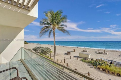Copropriété à vendre à Sunny Isles Beach, Floride: 229.28 m2 № 2007212 - photo 7