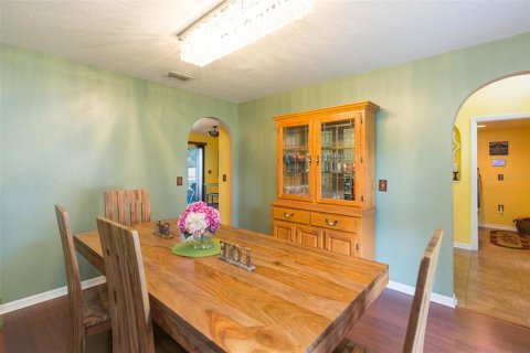 Casa en venta en Land O' Lakes, Florida, 3 dormitorios, 206.43 m2 № 1902016 - foto 8