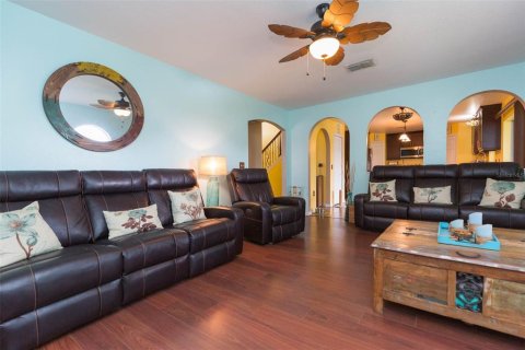 Casa en venta en Land O' Lakes, Florida, 3 dormitorios, 206.43 m2 № 1902016 - foto 19