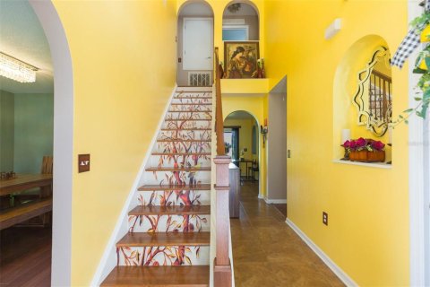 Casa en venta en Land O' Lakes, Florida, 3 dormitorios, 206.43 m2 № 1902016 - foto 5