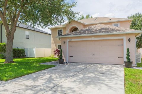 Casa en venta en Land O' Lakes, Florida, 3 dormitorios, 206.43 m2 № 1902016 - foto 3