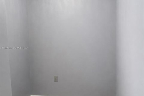 Купить кондоминиум в Майами, Флорида 1 спальня, 96.25м2, № 2033692 - фото 3