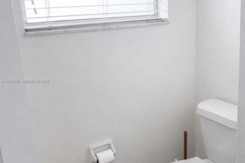 Купить кондоминиум в Майами, Флорида 1 спальня, 96.25м2, № 2033692 - фото 5