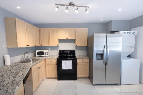 Купить кондоминиум в Майами, Флорида 1 спальня, 96.25м2, № 2033692 - фото 7