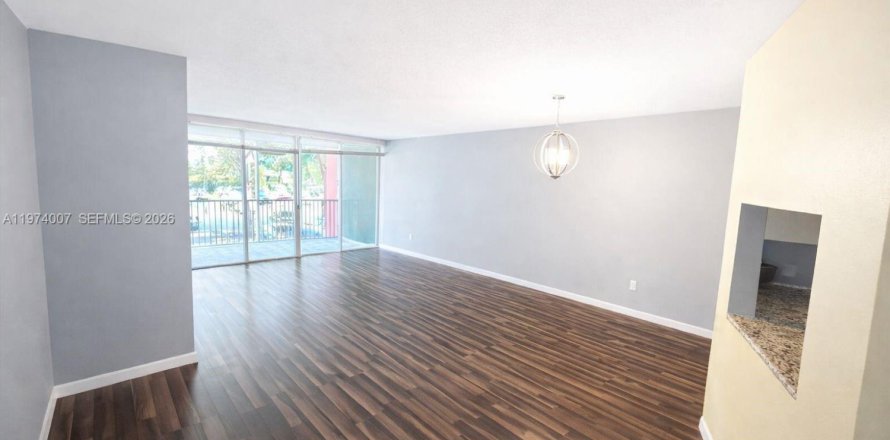 Кондоминиум с 1 спальней в Майами, Флорида № 2033692