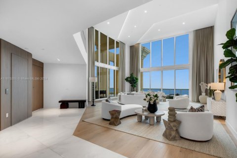 Condo in Sunny Isles Beach, Florida, 5 bedrooms  № 1711011 - photo 4