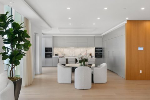 Condo in Sunny Isles Beach, Florida, 5 bedrooms  № 1711011 - photo 22