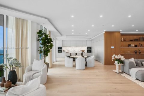 Condo in Sunny Isles Beach, Florida, 5 bedrooms  № 1711011 - photo 18