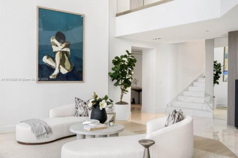 Condo in Sunny Isles Beach, Florida, 5 bedrooms  № 1711011 - photo 8