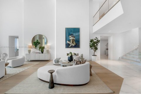Condo in Sunny Isles Beach, Florida, 5 bedrooms  № 1711011 - photo 7