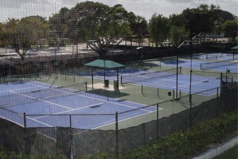 Condominio en venta en Hollywood, Florida, 2 dormitorios, 102.19 m2 № 1897573 - foto 20