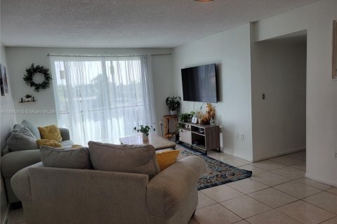 Condominio en venta en Hollywood, Florida, 2 dormitorios, 102.19 m2 № 1897573 - foto 7