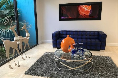 Condominio en venta en Hollywood, Florida, 2 dormitorios, 102.19 m2 № 1897573 - foto 30