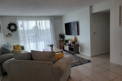 Condominio en venta en Hollywood, Florida, 2 dormitorios, 102.19 m2 № 1897573 - foto 6